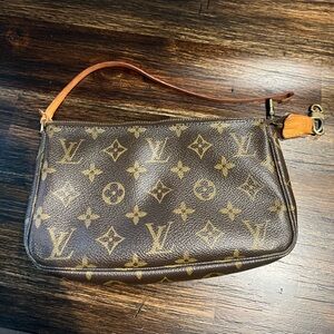 XL Louis Vuitton Monogram Pochette Accessories